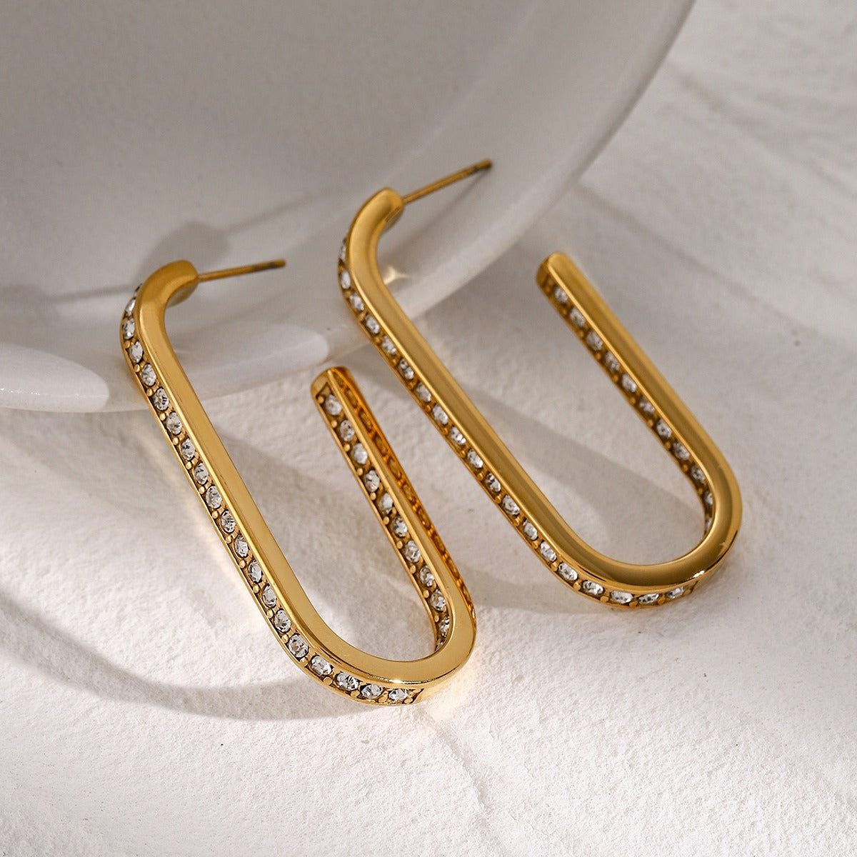 Radiant Curve – 18K Gold U-Shaped Earrings with Diamond Inlay