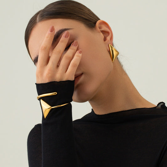 18K Gold Triangle Coil Bracelet for Women - Argesteel
