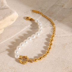 Golden Harmony – 18K Gold Hollow Circle and Pearl Chain Bracelet