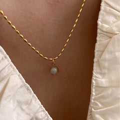 Retro-Inspired 18K Gold Gemstone Pendant Necklace