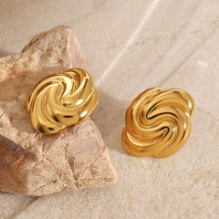 Sculpted Edge – 18K Gold Geometric Textured Earrings