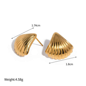 Starfish Shell Earrings - Light Luxury Design in 18K Gold Plated Finish