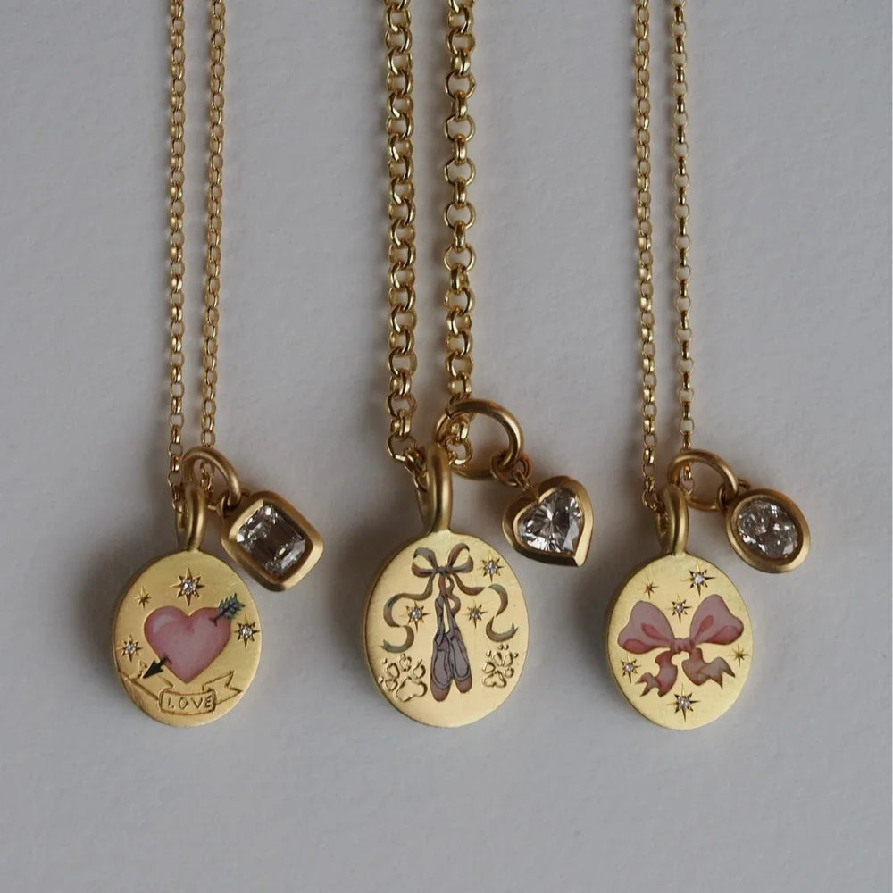 Artful Shine 18K Gold Zircon Necklace with Inlaid Pattern Design - Argesteel