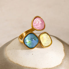 Orla – 18K Gold Gem Geometry Ring