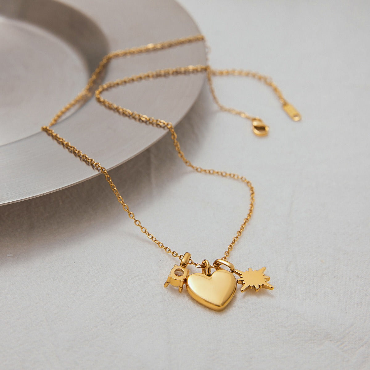 MOM Heart Butterfly Necklace – 18K Gold Plated Gift | Argesteel