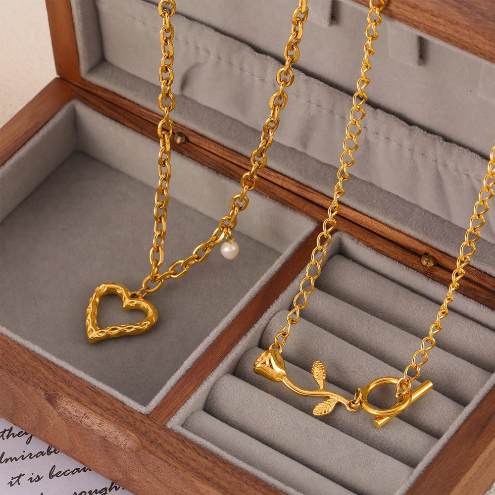 18K Gold Hollow Heart & Rose Pendant Necklace for Women - Argesteel
