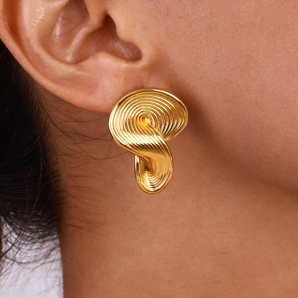 18K Gold Textured Geometric Twisted Earrings for Women - Argesteel