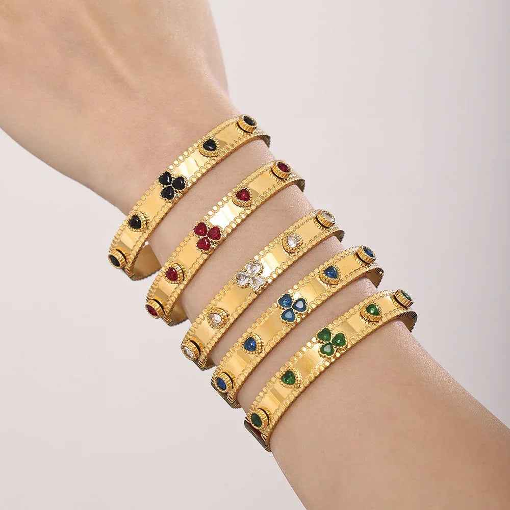 Trinity Bloom 18K Gold Heart Gemstone Bracelet - Elegant Romantic Luxury Jewelry
