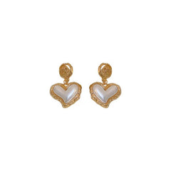 Amour Bloom – 18K Gold Heart & Flower Pearl Earrings