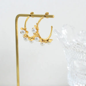 Regal Bloom β 18K Gold Vintage Pearl Flower Court Earrings