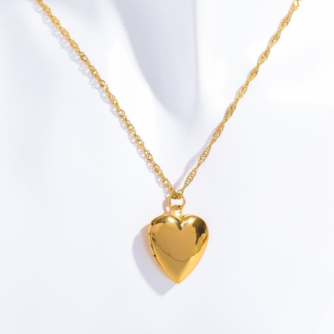 Fashion Heart Locket 18K Gold Plated Detail – Argesteel