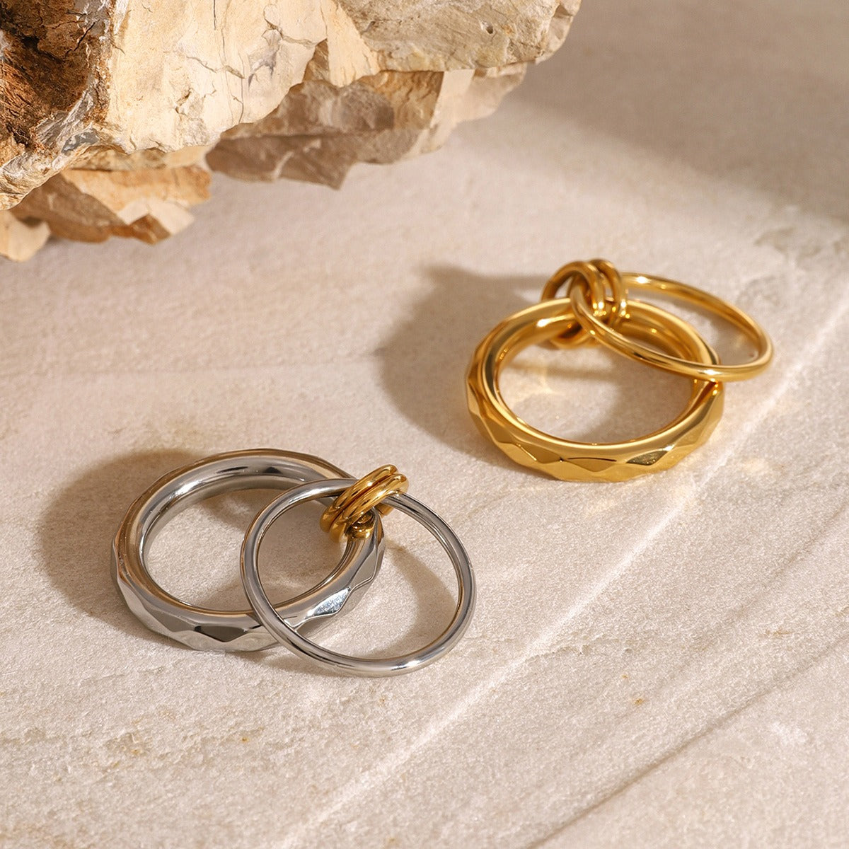 18K Gold Eclipse Duo Interlocking Double Circle Ring - Argesteel