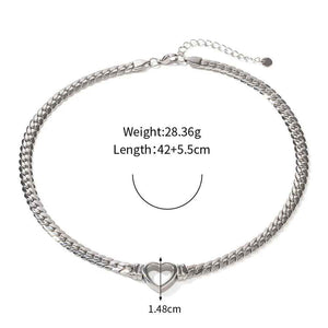 Hollow Heart Necklace – 18K Gold Trendy Personalized Modern Design