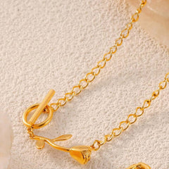 Bloom Rose 18K Gold Hollow Pendant Necklace – Light Luxury Design Necklaces