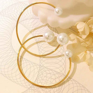 Perla Curve Bracelet - Minimalist 18K Gold Open Bangle with Dual Pearl Accent