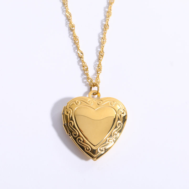Heart Locket Necklace Gold Open View – Argesteel