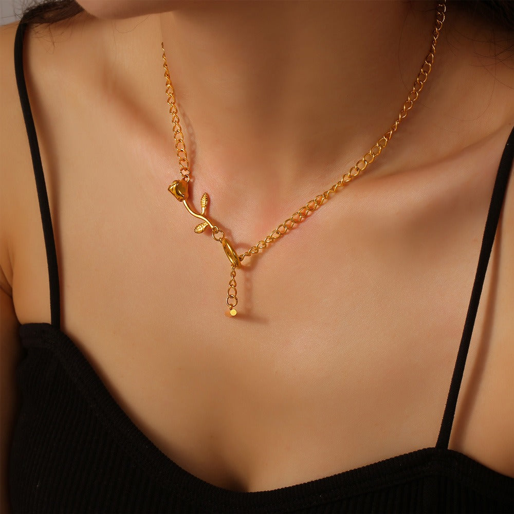 18K Gold Hollow Heart & Rose Pendant Necklace for Women - Argesteel