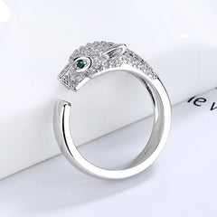 Regal Wild – Panther Head Inlaid Diamond Exquisite Noble Ring