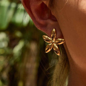 Five-Leaf Flower Design 18K Gold Flower Earrings - Light Luxury Noble Jewelry