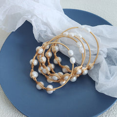 Golden Serenity Bracelet – 18K Gold Light Luxury Design with Pearl Inlays