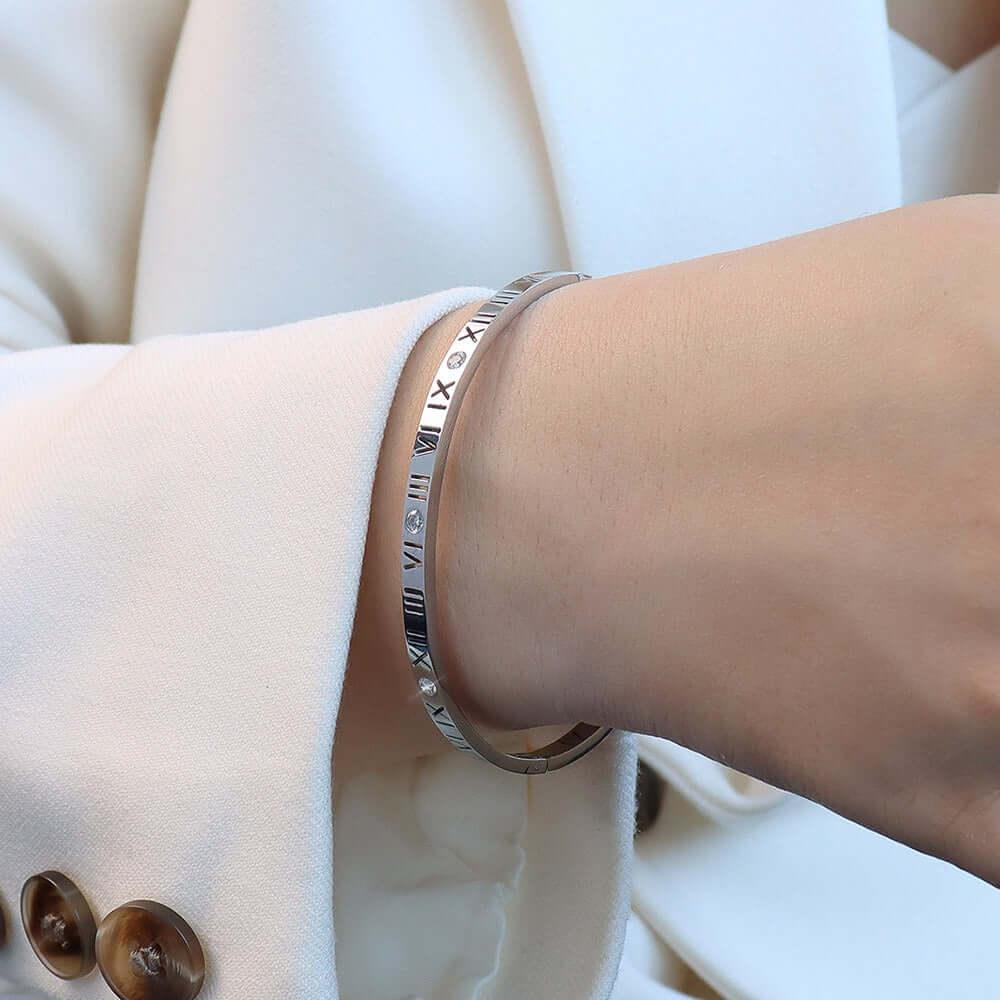 18K gold hollow Roman numerals with inlaid gemstone design trendy personality bracelet Bracelets