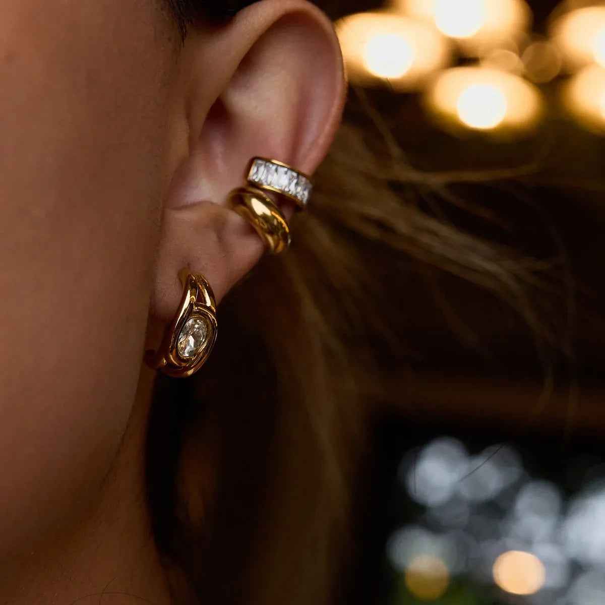 C-Shaped Gemstone Earrings – 18K Gold Modern Elegant Hoop Design