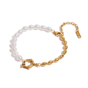 Golden Harmony – 18K Gold Hollow Circle and Pearl Chain Bracelet