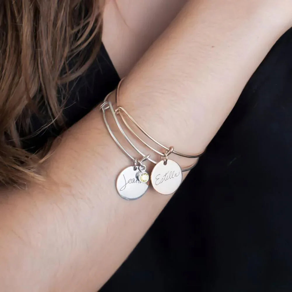 Elegant and minimalist customizable birthstone bracelet Eternal Charm"