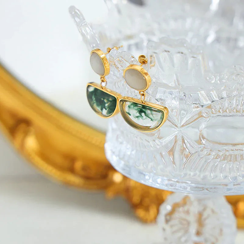 Noble Fashion – 18K Gold Inlaid Gemstone Versatile Earrings