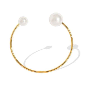 Perla Curve Bracelet - Minimalist 18K Gold Open Bangle with Dual Pearl Accent