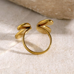 Celeste Wing – 18K Gold Open Butterfly Ring