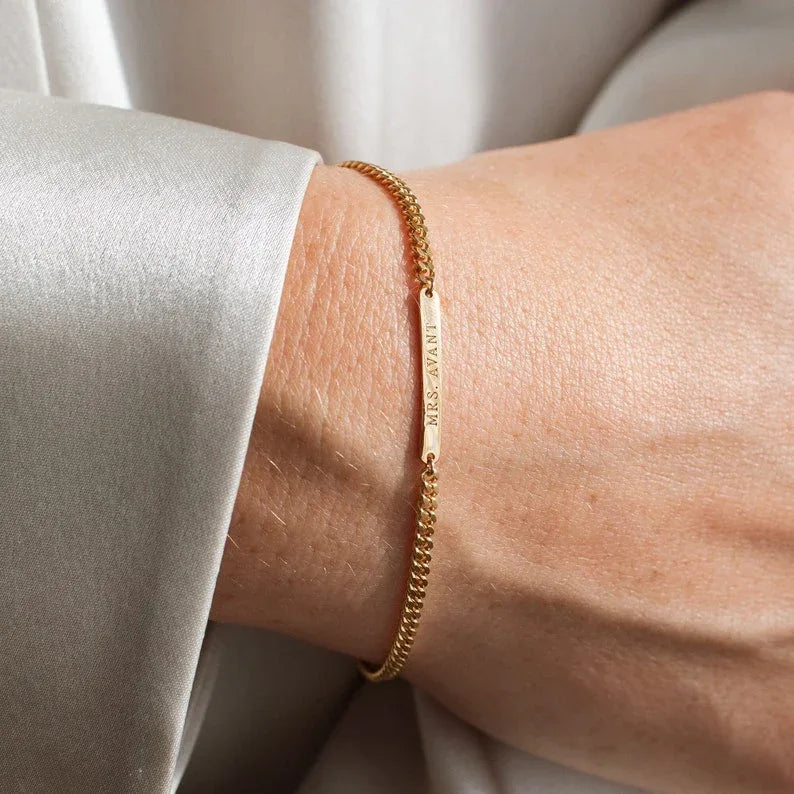 Light luxury personalized name bracelet in sterling silver