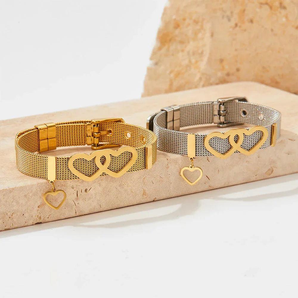 Eternal Bond – 18K Gold Love Bracelet with Strap-Inspired Heart Design