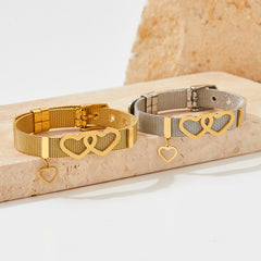 Elegant Eternal Bond Bracelet crafted in 18K gold for timeless love expression