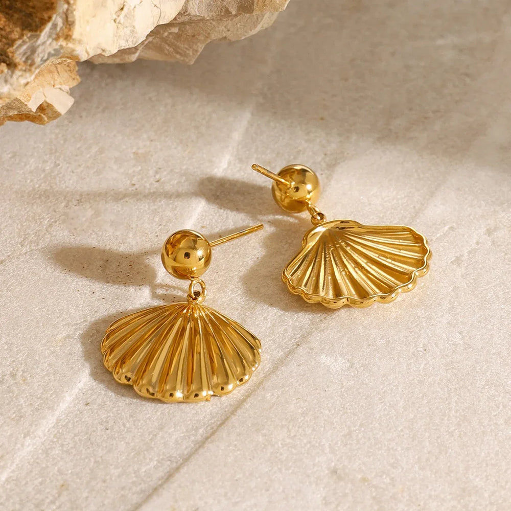Solenne 18K gold drop earrings with polished bead and natural shell accents