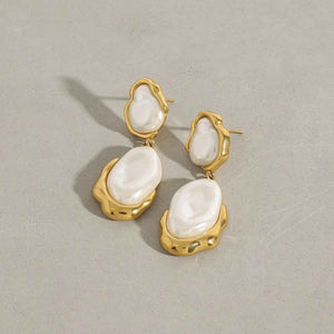 Irregular Pearl Earrings – Light Luxury 18K Gold Artistic Elegance