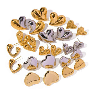 Amoura Liquid Heart Earrings – Romantic 18K Gold Hammered Design