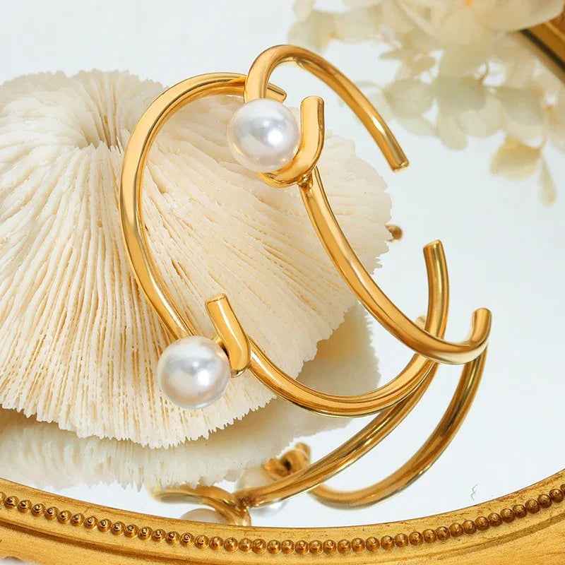 Tied Grace –   18K Gold Pearl Bracelet Twisted Pearl Inlaid Open Style