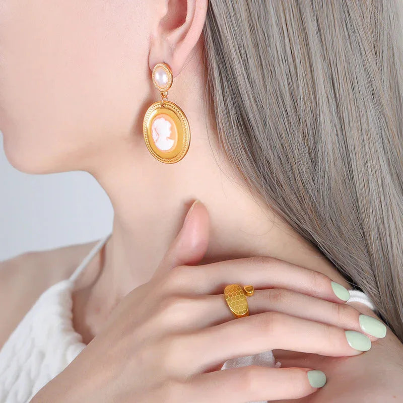 Vintage Gem & Pearl Set – 18K Gold Retro Fashion Earrings