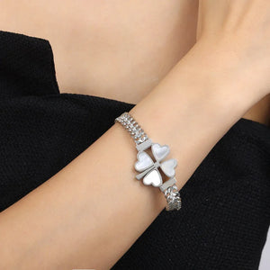 Lucky Bloom – 18K Gold Four-Leaf Clover Gemstone Bracelet