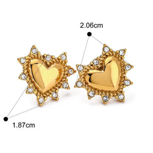 Heartspark – 18K Gold Heart-Shaped Diamond Statement Earrings