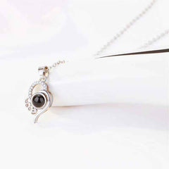 Lumière Love – Heart-Shaped Personalized Projection Necklace