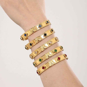 Papillon Luxe 18K Gold Butterfly Bracelet with Gemstone Inlay