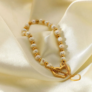 Lustre Link – 18K Gold Pearl Heart Bracelet with OT Clasp