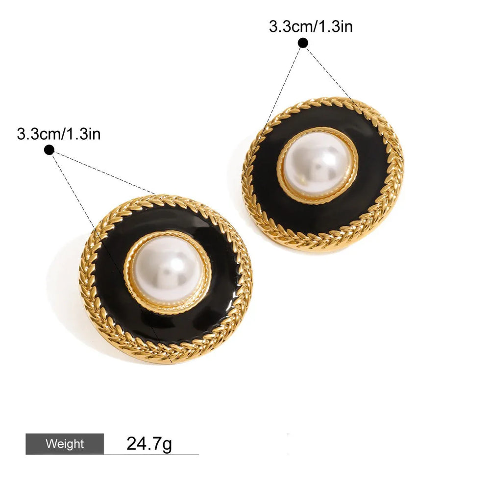Luna Frame – 18K Gold Textured Pearl Round Earrings