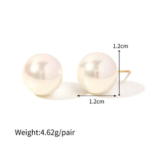 Modern Muse – 18K Gold Geometric Earrings with Inlaid Pearl