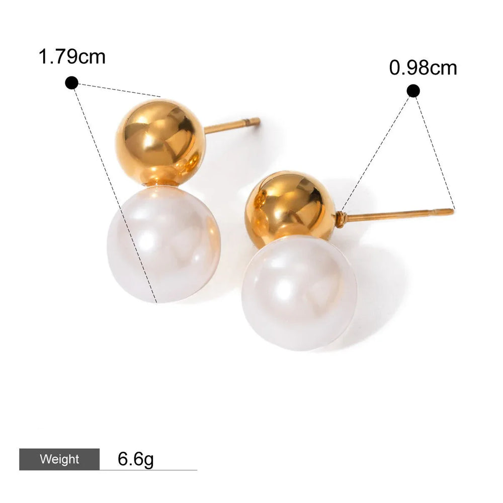 Modern Muse – 18K Gold Geometric Earrings with Inlaid Pearl