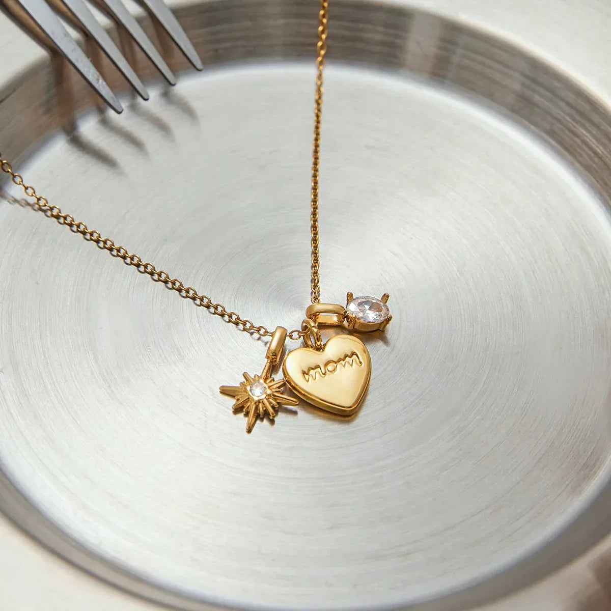 MOM Heart Necklace - 18K Gold Pendant with Gemstone Accent for Moms