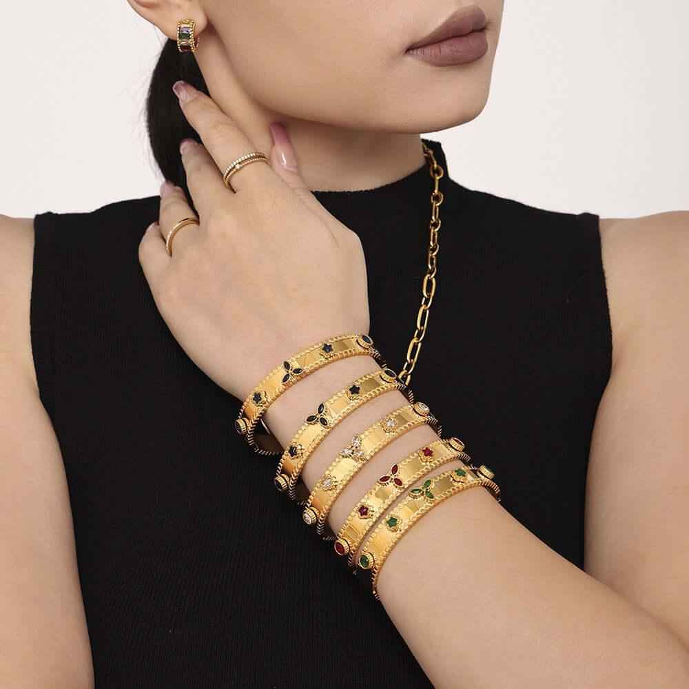 Trèfle Éclat Bracelet - Exquisite 18K Gold Gemstone Bracelet with Trefoil & Floral Design