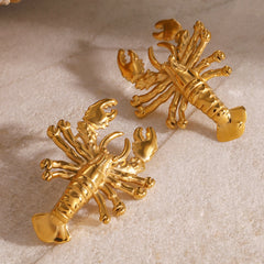 Exquisite craftsmanship on lobster-inspired 18K gold earrings